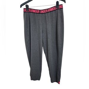 Under Armour Charcoal Capris with Vibrant Pink Waistband Size L
